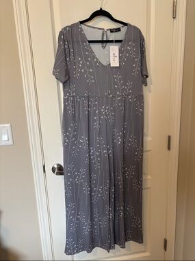 BON APPLE TEA Gray V-Neck Short Sleeve Jumpsuit